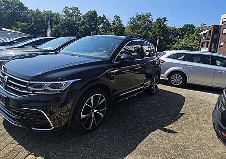 VW Tiguan Volkswagen 2.0 TDI 4MOTION DSG R-Line AHK Navi 110 kW (150 PS