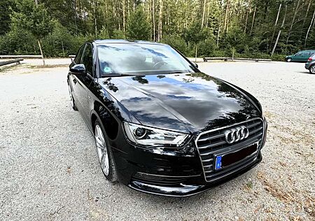 Audi A3 S line Sportpaket ultra / Inspektion NEU