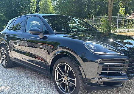 Porsche Cayenne Platinum Edition Approved 04/27