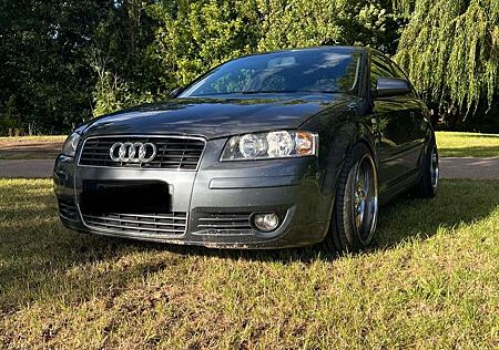 Audi A3 2.0 FSI Attraction