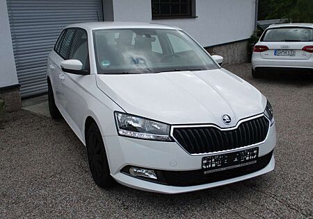 Skoda Fabia Combi+LED+PDC+SHZ+Apple CarPlay