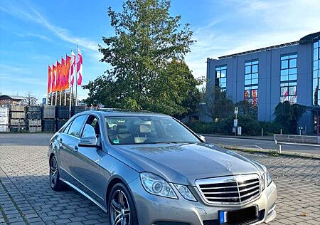 Mercedes-Benz E 200 BlueEFFICIENCY 7G-TRONIC Avantgarde