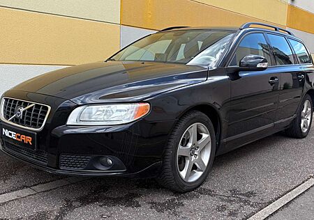 Volvo V70 Momentum 2.4 D TEMPOMAT*.NAVI*LEDER*PDC*TÜV-07.28