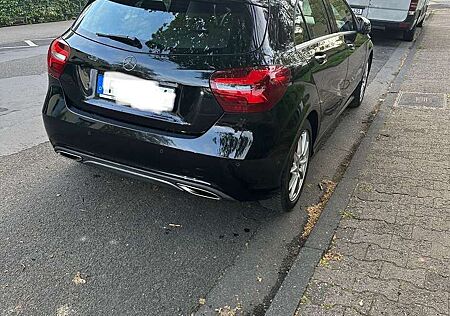 Mercedes-Benz A 180 7G-DCT Style
