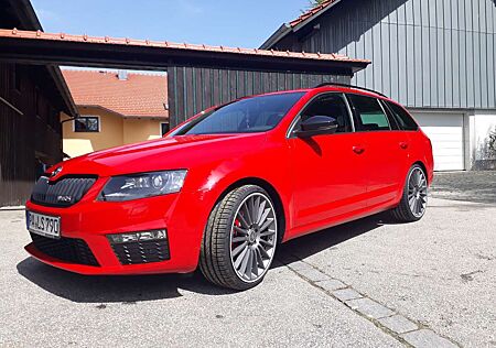 Skoda Octavia Combi 2.0 TDI (Green tec) DSG RS