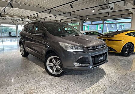 Ford Kuga TITANIUM*STYLE-PAKET*R.KAMERA*PANO*NAVI*18"