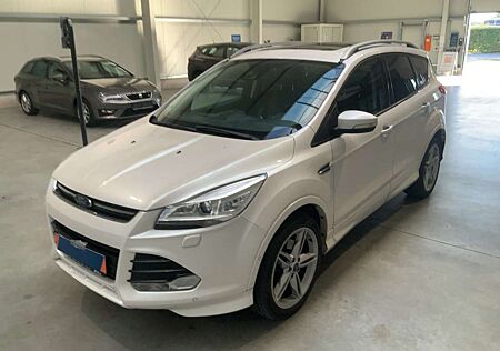 Ford Kuga 2.0 TDCi Individual Titanium S
