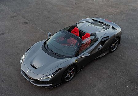 Ferrari F8 Spider Vollausstattung - Carbon - nur 3.650