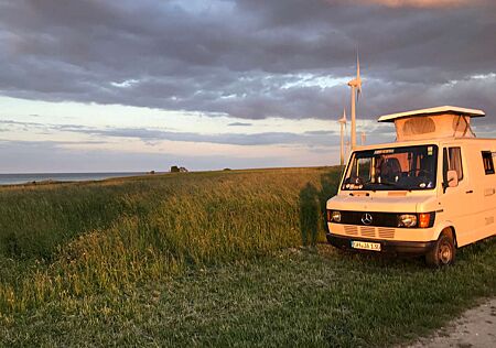 Mercedes-Benz T1 209 D Camping Oldtimer