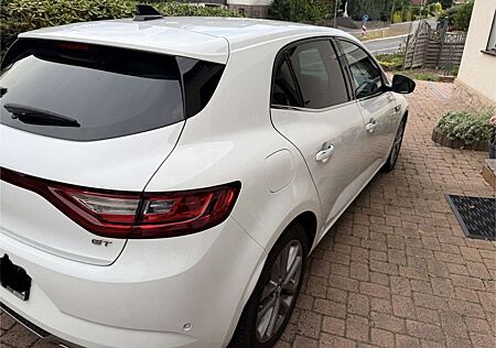 Renault Megane ENERGY TCe 205 EDC GT