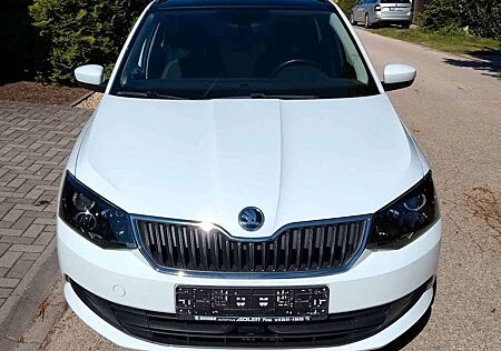 Skoda Fabia Combi Ambition Glasdach,Klima,BC,BT,Eu6