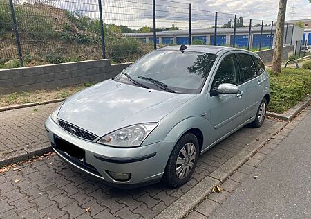 Ford Focus Turnier 1.6 16V Ambiente