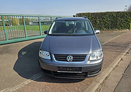 VW Touran Volkswagen Trendline