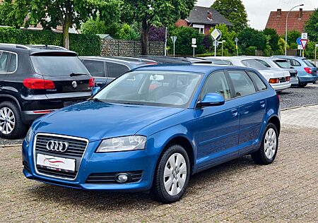 Audi A3 1.6 Attraction Sportback/ Klima /