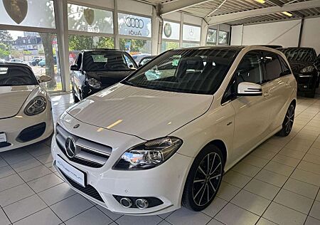 Mercedes-Benz B 200 MB SCHECKHEFT VOLLAUSSTATTUNG
