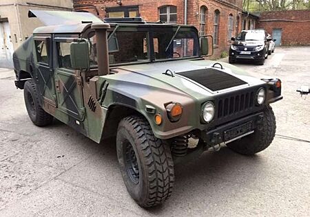 Hummer H1 Humvee 6,5 V8 Slantback