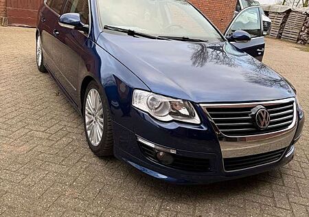 VW Passat Volkswagen 3.2 V6 FSI 4Motion DSG Comfortline
