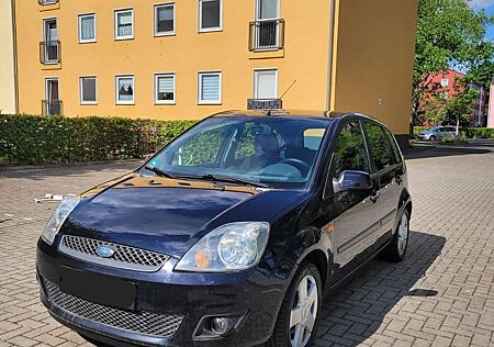 Ford Fiesta 1.4 *TÜV NEU *SITZHEIZ *2.HAND *KLIMA