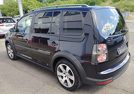 VW Cross Touran Volkswagen 1.4 TSI DSG - 2.HAND/GARAGE - AHK - fast wie neu