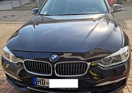 BMW 320d 320 Touring Aut. Luxury Line