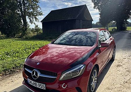 Mercedes-Benz A 200 7G-DCT Urban