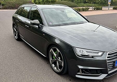 Audi A4 B9 40TDI Quattro sport S-Line Daytona Grau
