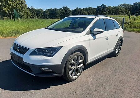 Seat Leon X-PERIENCE 2.0 TDI 4Drive DSG,LED