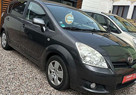 Toyota Corolla Verso 2.2 D-4D DPF Sol