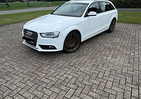 Audi A4 Avant 2.0 TDI DPF clean diesel Ambiente