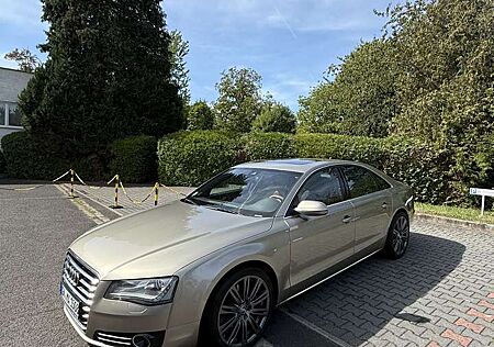 Audi A8 4.2 TDI DPF quattro tiptronic