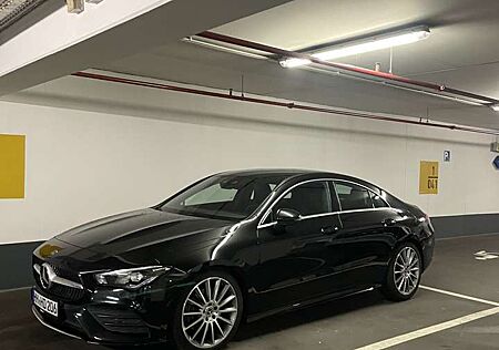 Mercedes-Benz CLA 200 7G-DCT AMG Line