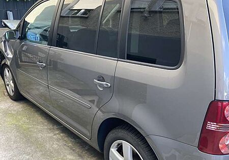 VW Touran Volkswagen 1.4 TSI Trendline Navi, AHK