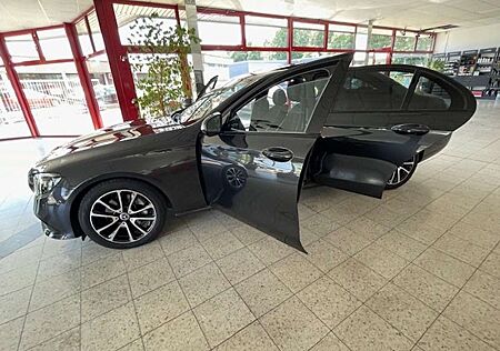 Mercedes-Benz E 220 d (213.004)