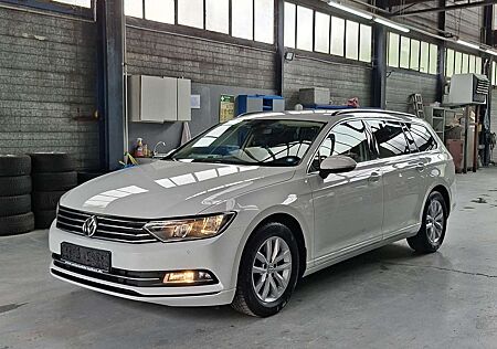 VW Passat Variant Volkswagen Comfortline BMTStart-St: AHK/NAVI