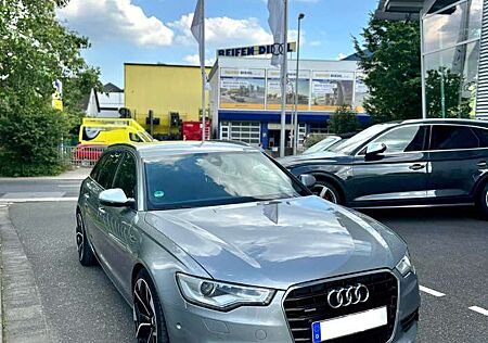 Audi A6 Avant 3.0 TDI DPF quattro S tronic