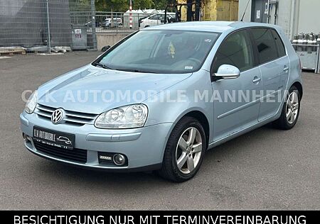 VW Golf Volkswagen 1.6 V Lim. United+KLIMAAUTO+SHZ+PDC+ALU+TÜV