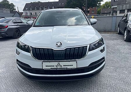 Skoda Karoq Ambition Neues Modell App Co. Navi PDC 1H