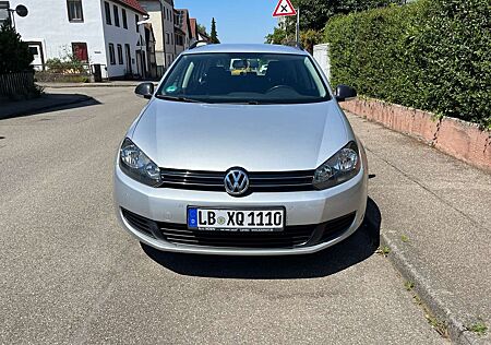 VW Golf Variant Volkswagen 1.6 TDI DPF Comfortline