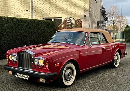 Rolls-Royce Corniche Cabrio elegante Farbkombination