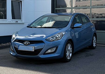 Hyundai i30 i30cw 1.4 CRDi Trend