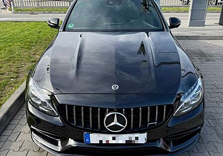 Mercedes-Benz C 63 AMG S NIGHT PAKET AMG DRIVER PACKAGE VMAX 321 km/h