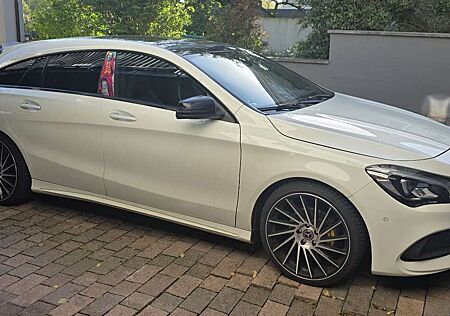 Mercedes-Benz CLA 200 Shooting Brake 7G-DCT AMG Line