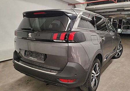 Peugeot 5008 Allure 1.2T NAVI/SHZ/PANO/LED/PDC+CAM