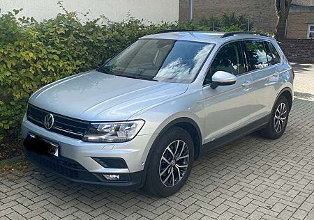VW Tiguan Volkswagen 1.5 TSI ACT OPF Comfortline AHK