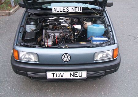 VW Passat Volkswagen 1,8 B35i*a.w.TÜV-ALLES-NEU+H-KENNZEICH*TOP-AUTO