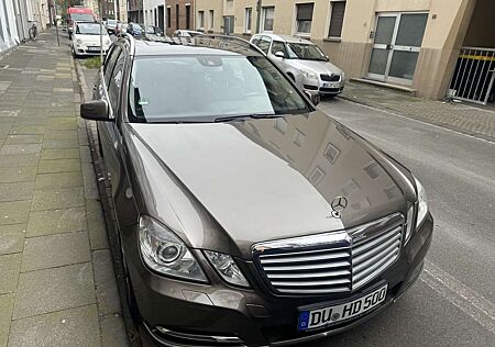 Mercedes-Benz E 350 gebraucht kaufen Mercedes-Benz E 350 T CDI DPF BlueEFFICIENCY 7G-TRONIC Elegance
