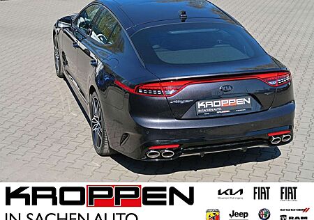 Kia Stinger GT 4WD 3.3 V6 Pan-Dach