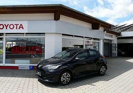 Toyota Yaris Hybrid Teamplayer