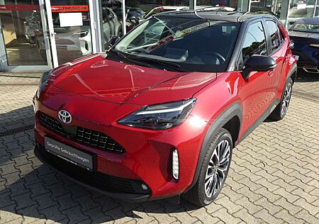 Toyota Yaris Cross 4x4 Adventure + Safety + JBL + Panoramadach