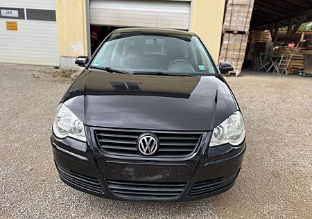 VW Polo Volkswagen 1.4 Aut. Trendline